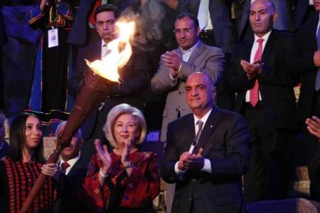  الخصاونة يوقد شعلة مهرجان جرش للثقافة والفنون 2022 